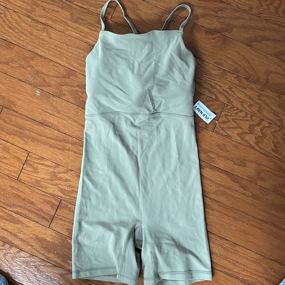 NWT women’s old navy active power lite jumpsuit bodysuit shorts size XS - Picture 5 of 5